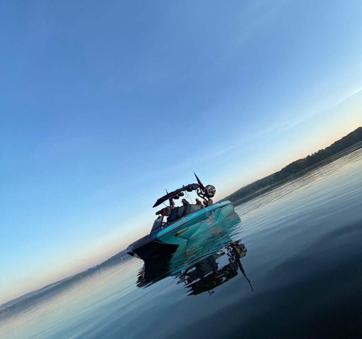 Wakeboard Boat