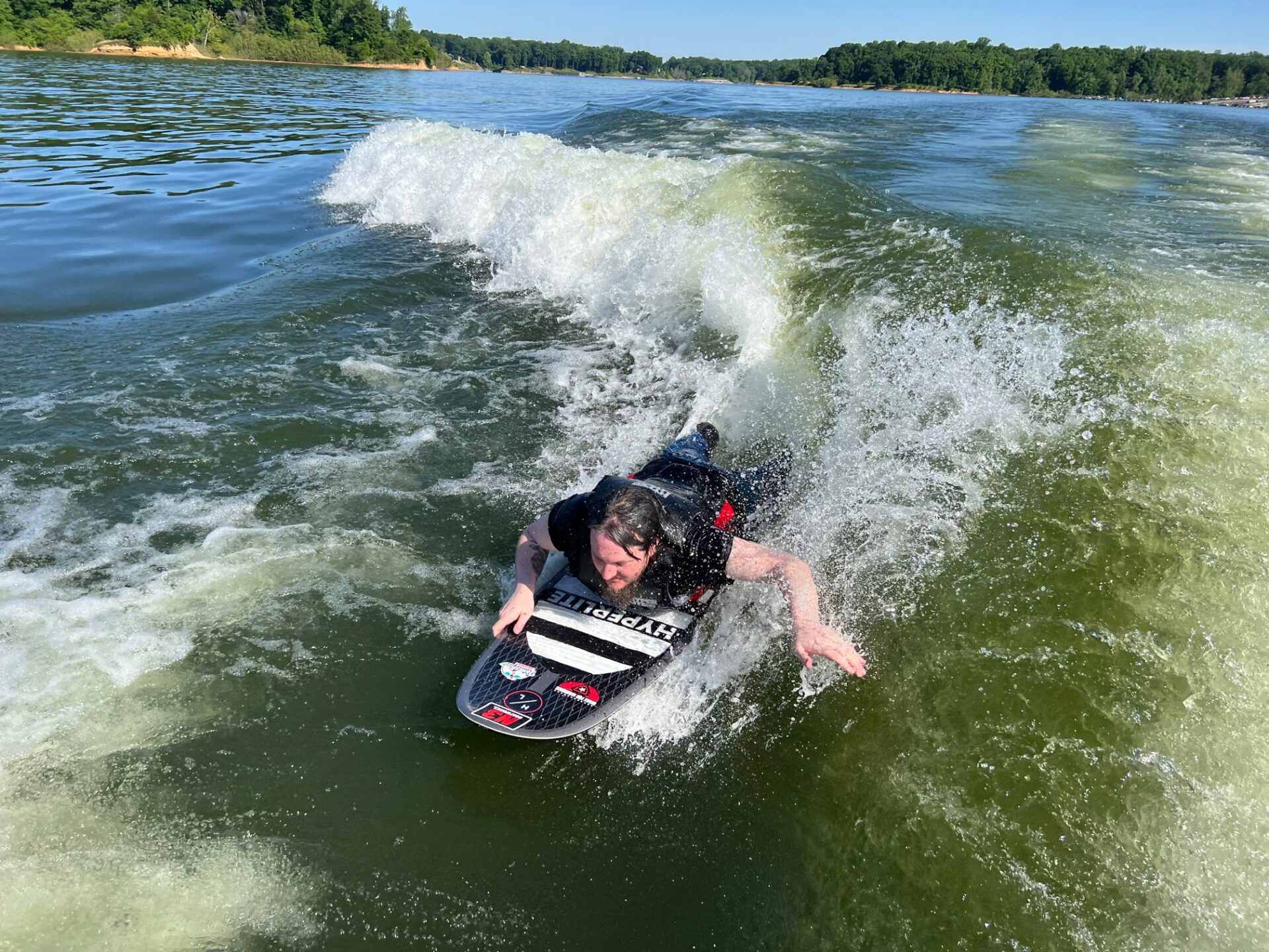 Kneeboard Surfing